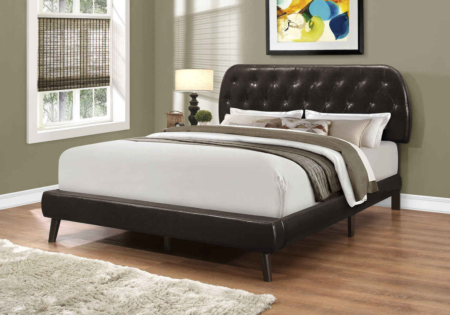 LIT - QUEEN SIZE / SIMILI-CUIR MARRON AVEC PIEDS EN BOIS