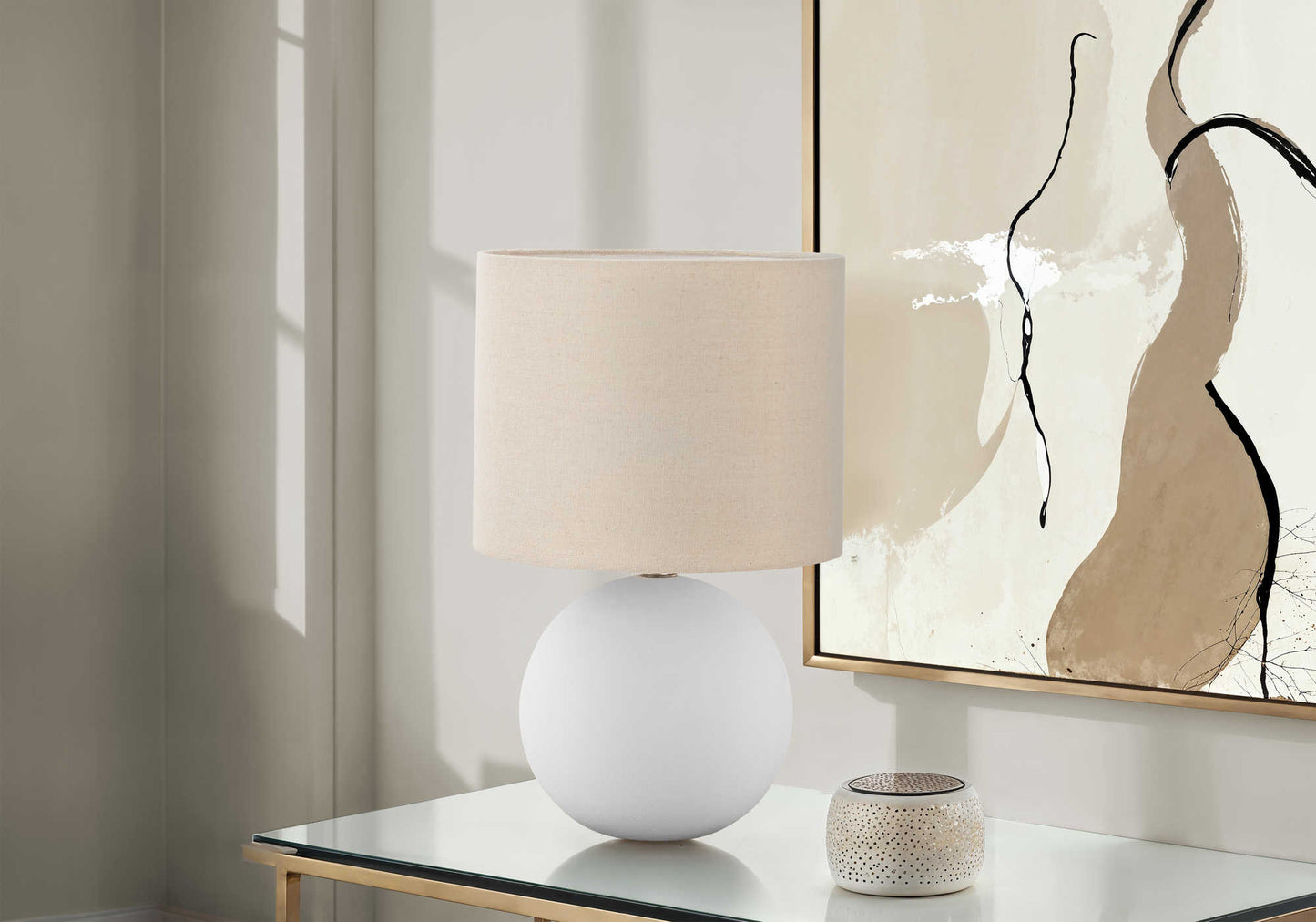 LIGHTING - 16"H CREAM CERAMIC TABLE LAMP / BEIGE SHADE